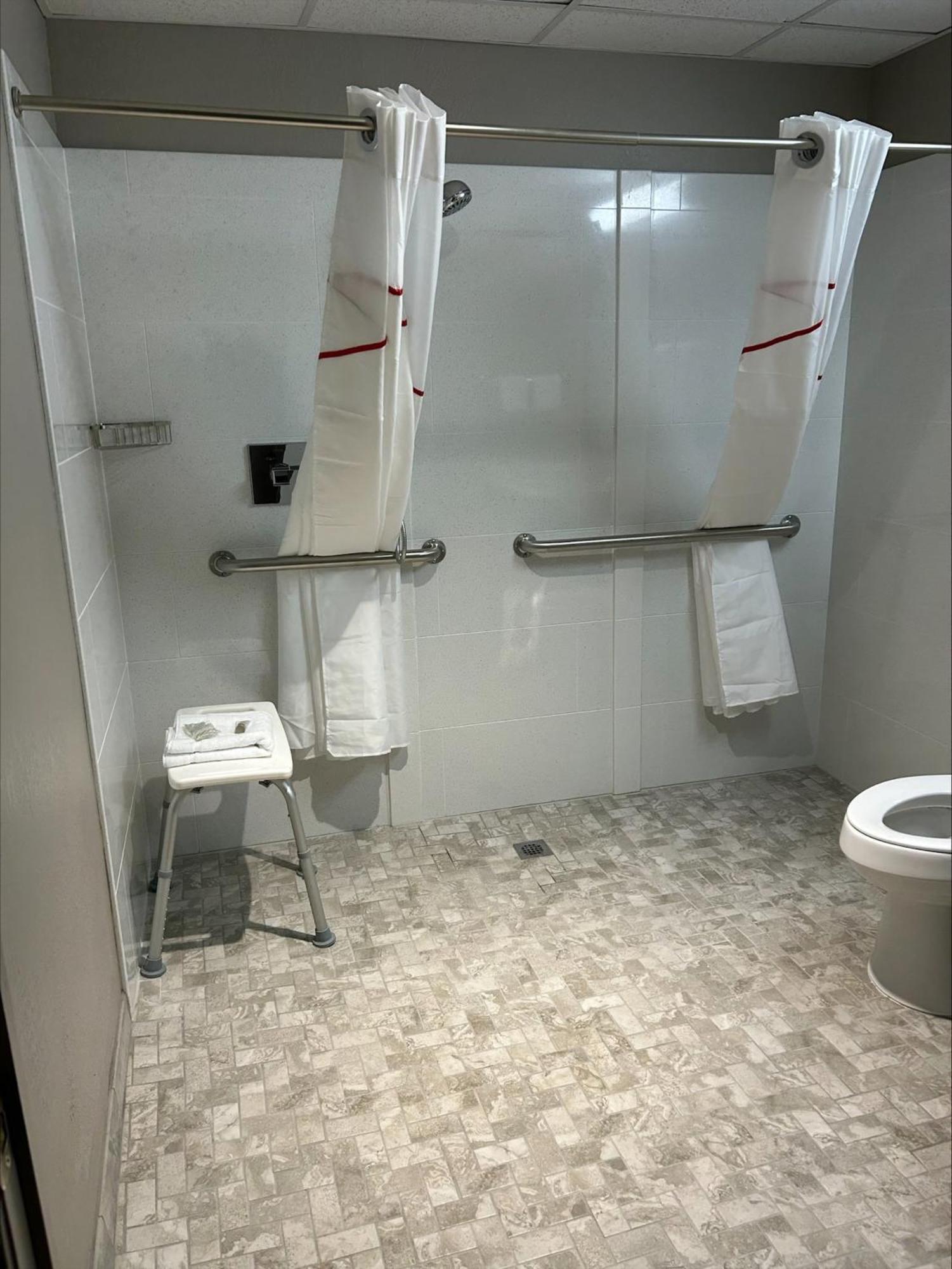 Red Roof Inn Norwich מראה חיצוני תמונה