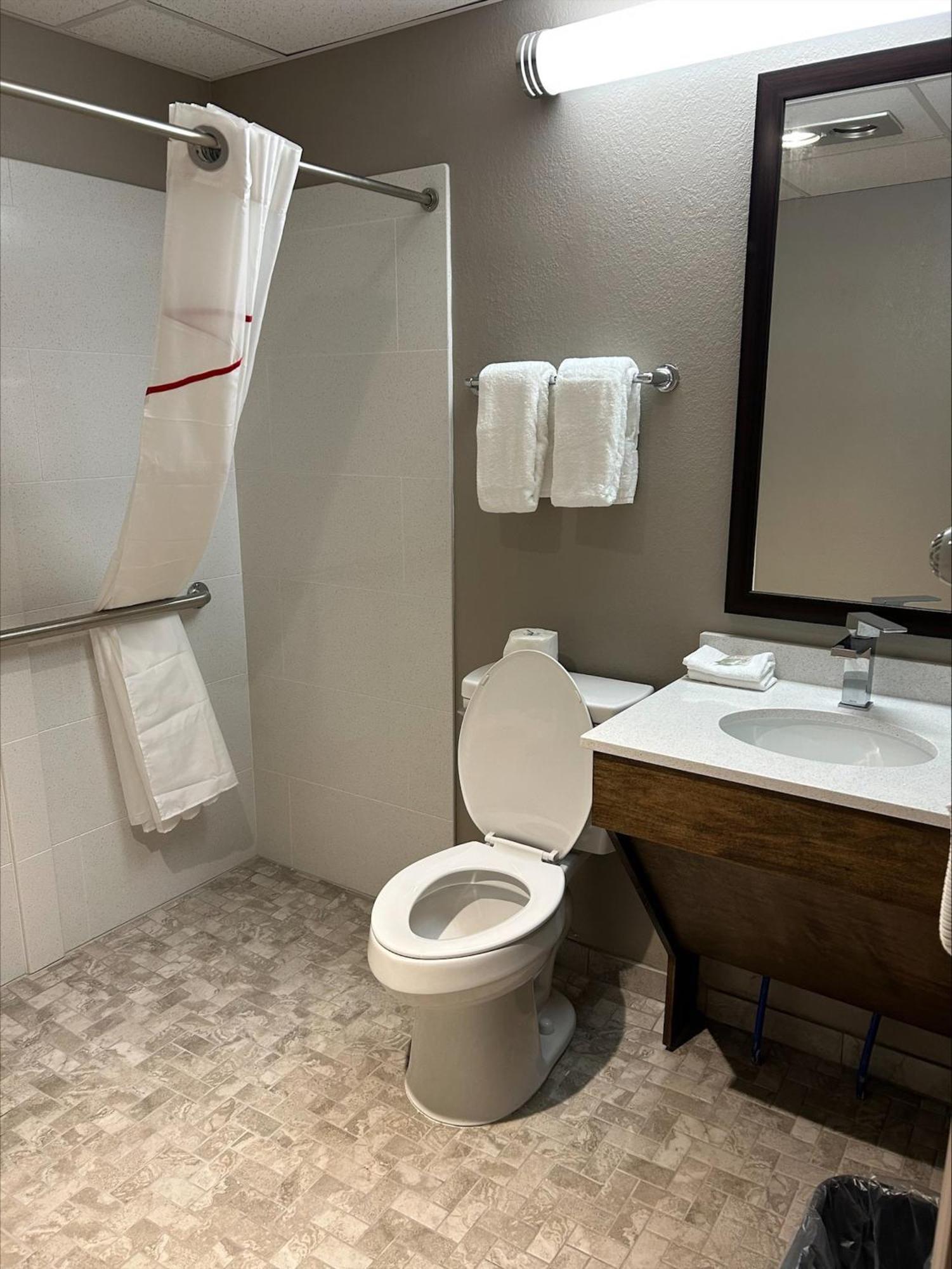 Red Roof Inn Norwich מראה חיצוני תמונה