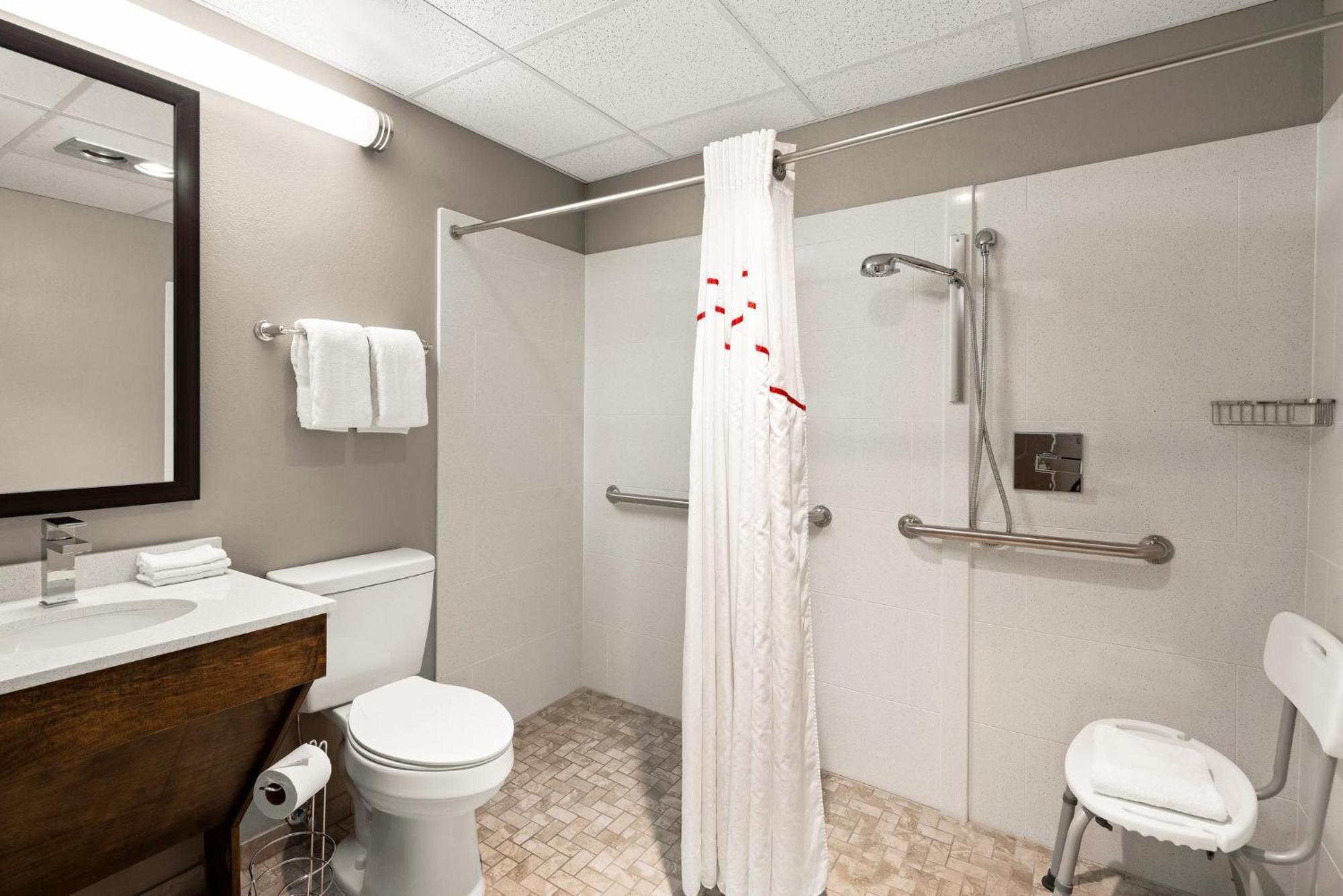 Red Roof Inn Norwich מראה חיצוני תמונה