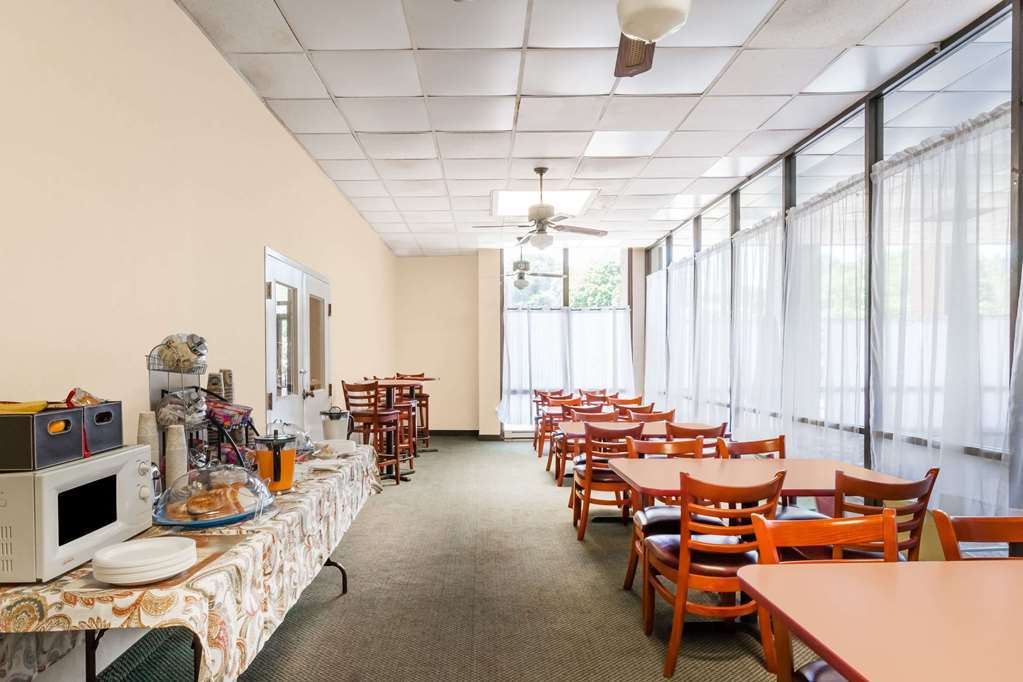 Red Roof Inn Norwich מתקנים תמונה